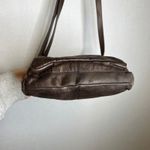 COCHOR Brown Distressed Leather Crossbody Bag Adjustable Strap Zip Pockets Photo 3