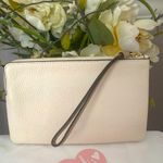 Coach  Largo Chalk  Wristlet Horse And Carriage Photo 1