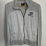 Nike  Women's light weight‎ jacket size medium Photo 0