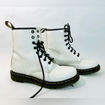 Dr. Martens Women’s 1460 Boot in White Patent Leather size 39 EU / 8 US Photo 1