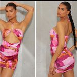 Pretty Little Thing Pink Abstract Print Slinky Ring Detail Cut Out Halterneck Dress Photo 1