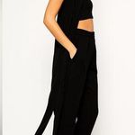 Lavish Lice Lavish Alice Bandeau Maxi Cape
Crop Top in Black
Size XS, New with Tags Photo 0