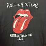 The Rolling Stones  Hot Lips Logo North American Tour 1975 Black T-Shirt XL Photo 1