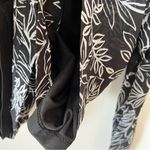 Forever 21  Women’s Black and White Drawstring Romper Sz L Photo 6