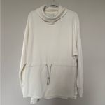 Varley  sweater Photo 1