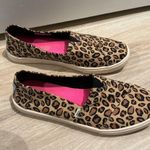 Toms  Leopard Print Slip ons Sneakers Women - Size 7-‎ Great Condition Photo 2