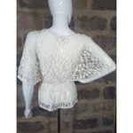 Derek Heart  Top Sheer Lace Peplum Hem White Flutter Sleeve Woman's‎ Size Medium Photo 4