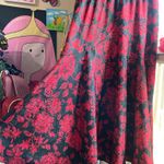 Vintage satin red and black floral pleated midi skirt Size M Photo 2