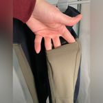 New Balance New‎ Balance Medium Black/Olive green Accent cropped leggings (7/8 length) Photo 2