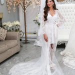Elegant White Lace Bridal Robe Photo 0