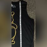 Disney NWT Winnie the Pooh Women's Brown
Tank top Pullover sleeveless Graphic Photo 1