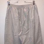 Bobbie & Brooks Bobbie Brooks vintage beige pull on capri pants Photo 4
