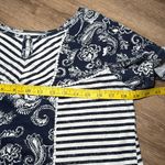 kim rogers  Women’s Short Sleeve Blue White Blouse‎ Size Medium Photo 3