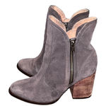Seychelles Gray Suede Zip Ankle Booties Boots size 7.5 Photo 0