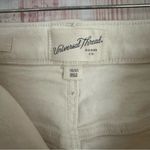 Universal Threads Universal Thread Oatmeal Women's Plus Size High-Rise
Midi Jean Shorts Photo 7