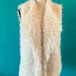 Melrose and Market  faux fur vest in size small Photo 0