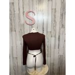 Brown long sleeve top Photo 2