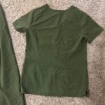 FIGS Technical Collection Green Scrub Set Photo 5