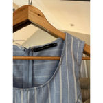 Doe & Rae Women's Shirt Size L Blue Striped Sleeveless Photo 2