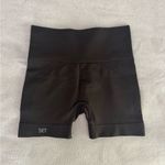 Set Active  Dark Brown Sculptflex Shorts Sport Bra Workout Yoga Pilates Set S Photo 4