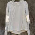 Mondetta  Running Shirt With Hand Warmers Photo 1