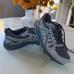 Gray Athletic Shoes Size 7 Photo 4