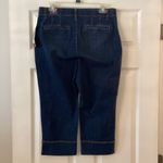 Gloria Vanderbilt  Capri Jeans size 8 brand new inseam 20” waist 32” Photo 4