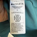 Athleta Levitate Poplin
Tank Women’s size medium Borealis Green hiking athletic Photo 4