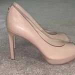 Guess shiny nude pumps  Photo 0