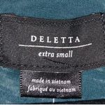 Deletta NWT  Green Gathered V Neck Sleeveless Blouse Photo 4