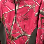 Realtree  Hot Pink Camo 1/4 Zip Thumb Hole Pullover Fleece Jacket Size Medium Photo 1