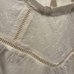 Frye Embroidered Yoke Tee Cream Size Medium – NWT Photo 4