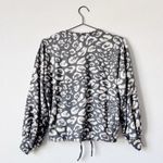 know.one.cares Animal Print Oversized Fit Fleece Sweater NWT Gray Photo 2