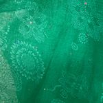 None Chic Emerald Green Scarf with Fringe Photo 1