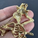 Danecraft Skeleton Pin Brooch Brushed Gold Dangle Halloween Moving Dancing Photo 10