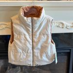 Cozy Reversible Puffer Vest Sleeveless Jacket Womens Medium Beige Tan Trendy New Photo 2