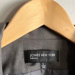 Jones New York  Gray Cropped Blazer Women’s Size 6 Tailored Career Jacket Photo 2