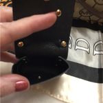 1 PC CREATIVE LEATHER FLOWER KEY CHAIN Black Photo 4