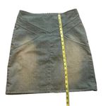 American Eagle Acid-washed Dual-toned Acid Wash Denim Skirt Photo 9