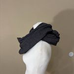 Lululemon  Vinyasa Wrap Striped Gray and Black Wrap O/S Photo 2