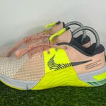 Nike  Women's Metcon 8 'Arctic Orange Volt' Training Shoes - size 7.5 Photo 0