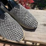 Toms  Burlap Chevron Stripe Slip On Shoes Photo 1