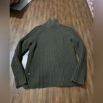 Lululemon Bring The Cozy Turtleneck dark olive
Size 2
W3BL5S Photo 2