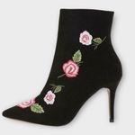 Betsey Johnson Estelle Black/Pink Rose Embroidered Fabric Pointed Ankle Boot 8.5 Photo 0