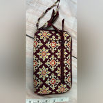 Vera Bradley  Maroon Medallion Wallet Quilted Zip Around Wristlet Retired READ Photo 3