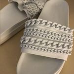 Kendall + Kylie Kendall and Kyle women white leather chain slides US 10 Photo 5
