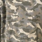 ABOVE AND BEYOND Camo Light Weight Hoodie Size Large Green Photo 1