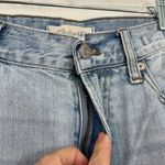Madewell  Size 26 Light Blue Perfect Vintage Jeans Straight Tapered 90s Mom Jeans Photo 3