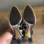 Diane Von Furstenberg  Women's Black White Print Pump Heels Shoes Gold Heel 7M Photo 9