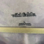 Wild Fable  tie dye cropped v neck t shirt white purple faded look size‎ L Photo 2